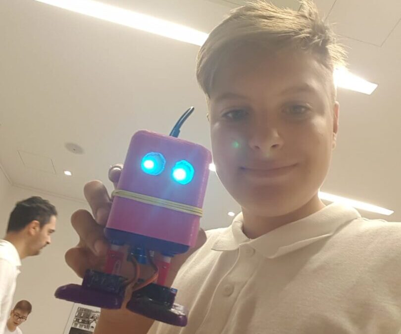Makersi na školjiću – proljetni kamp programiranja, robotike i modeliranja