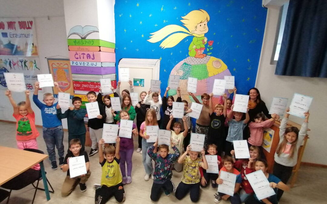 Podijeljene diplome učenicima trećih razreda u sklopu županijskog projekta „Županija pliva“